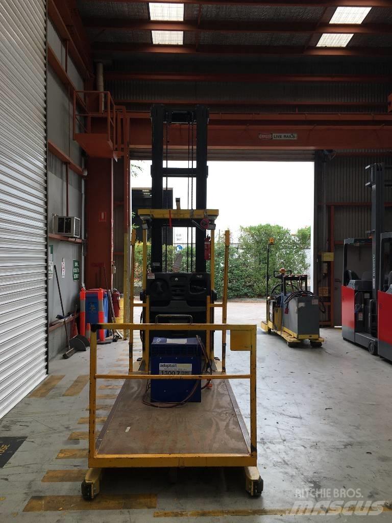 Hyster R30XMF2 Stivuitoare pentru comisionare(logistica)