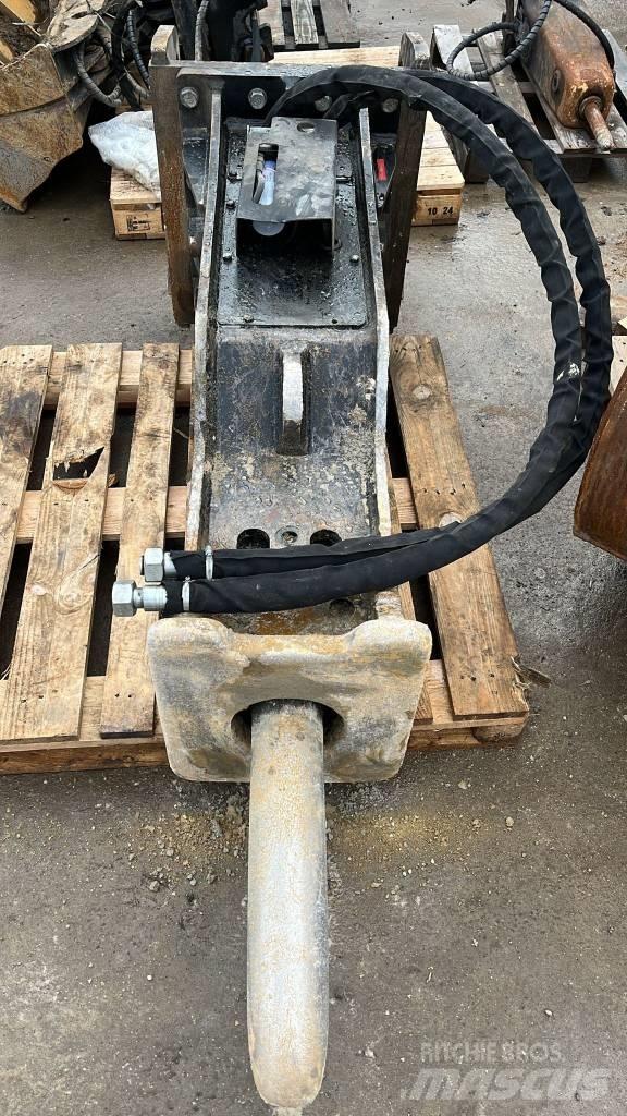 CAT H 115 Ciocane / Concasoare