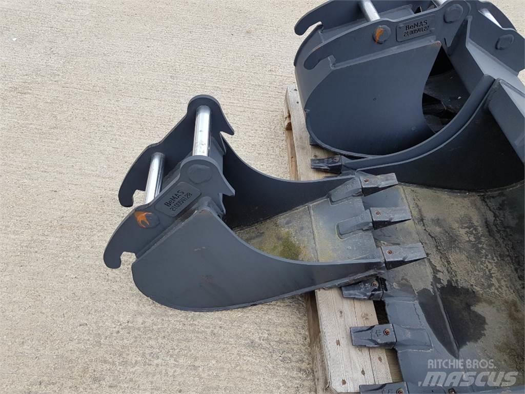 TL 300 SW010 Excavator