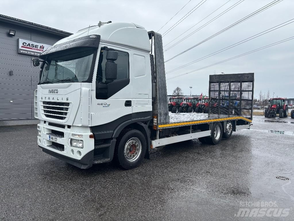 Iveco Stralis 420 Camioane platforma/prelata
