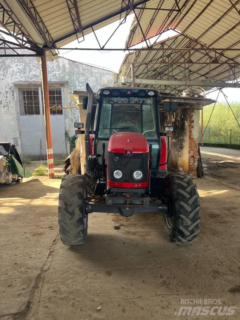 Massey Ferguson 5435 Tractoare