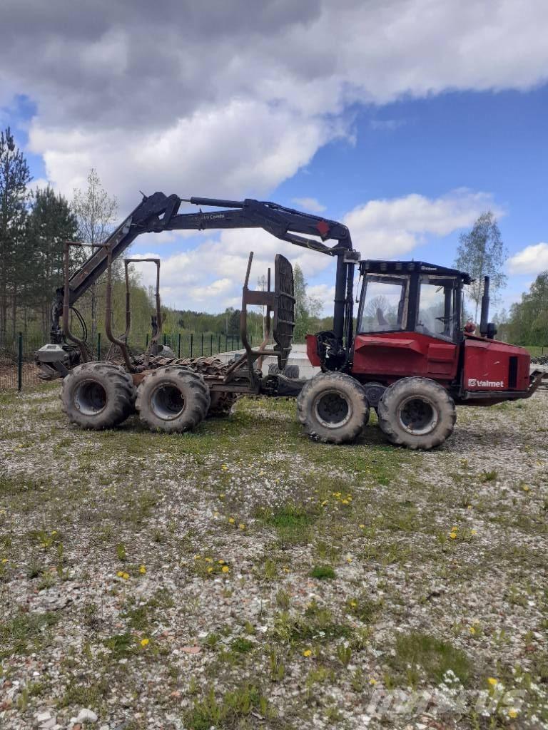 Valmet 820 Transportoare
