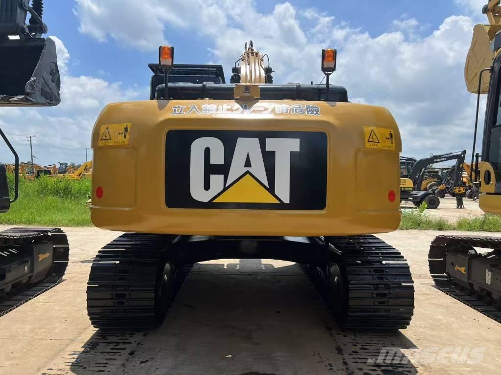 CAT 323 D Excavatoare pe șenile
