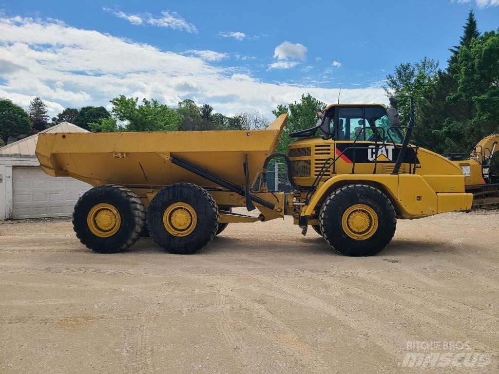 CAT 725 Transportoare articulate