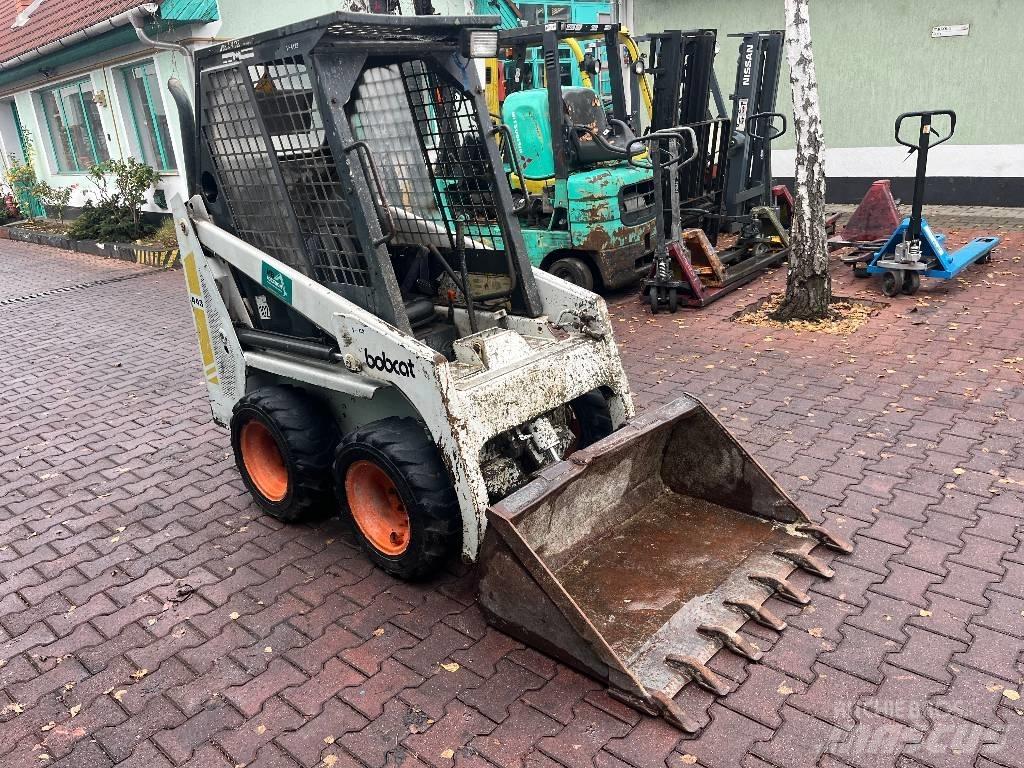 Bobcat 443      V-4129 Încarcatoare frontale