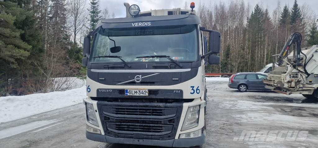Volvo FM 330 Camion de deseuri