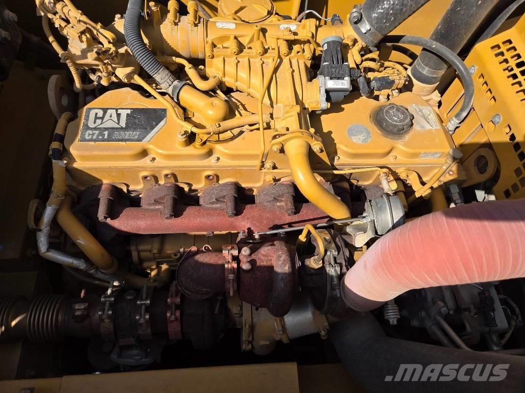 CAT 330FL Excavatoare pe șenile
