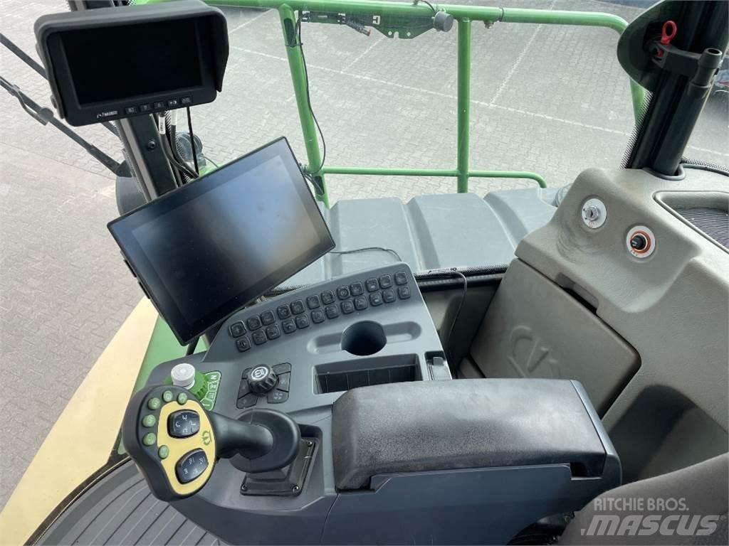 Krone BiG X 780 Culegatoare de nutret