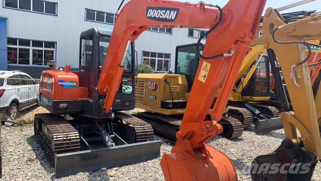 Doosan DH 55-V Mini excavatoare < 7t