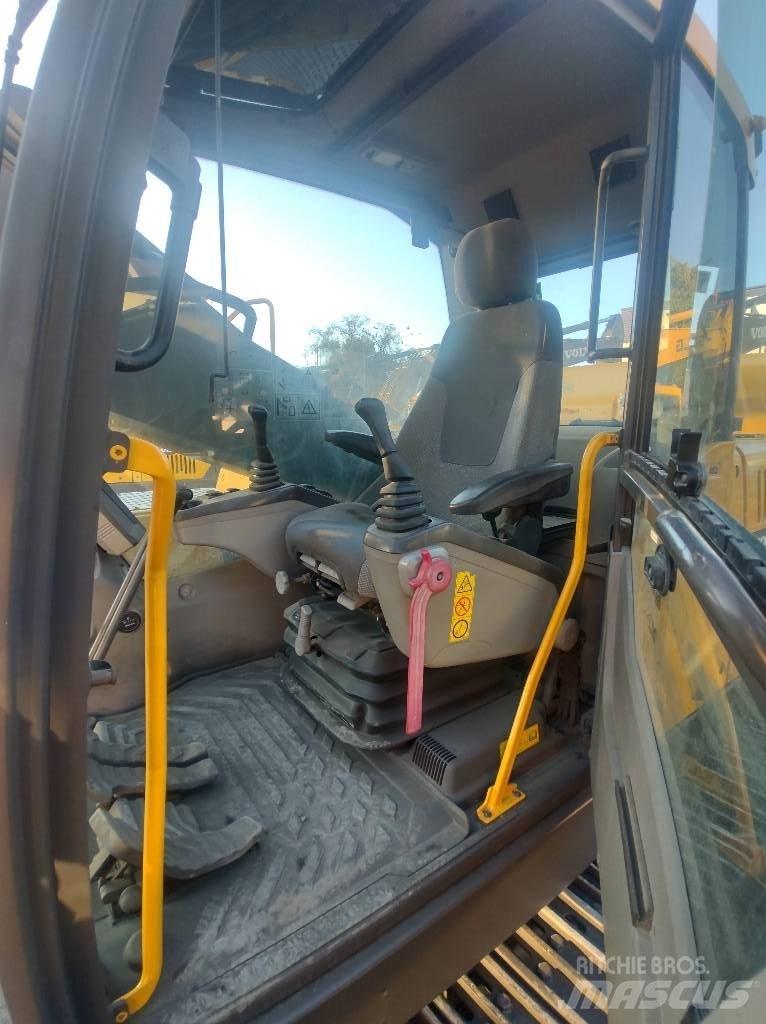 Volvo EC380DL Excavatoare pe șenile
