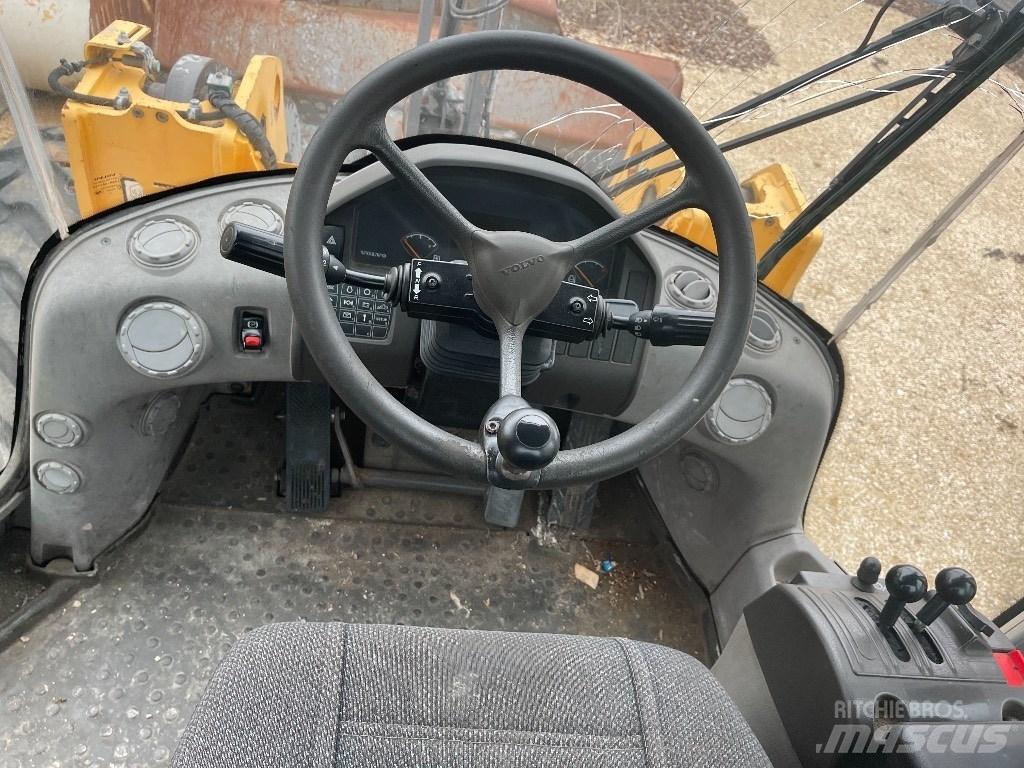 Volvo L 90 G Incarcator pe pneuri