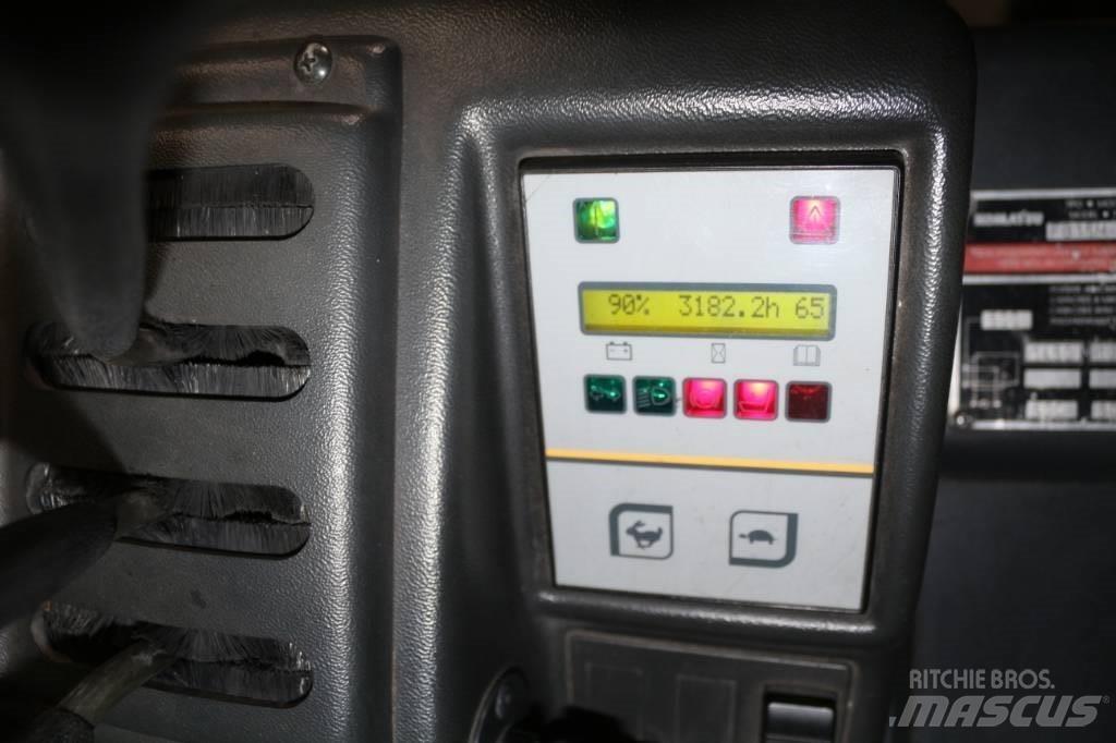 Komatsu FB15M-2R Stivuitor electric