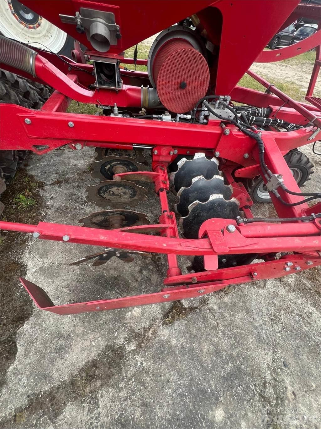 Horsch Pronto 3 DC Perforatoare