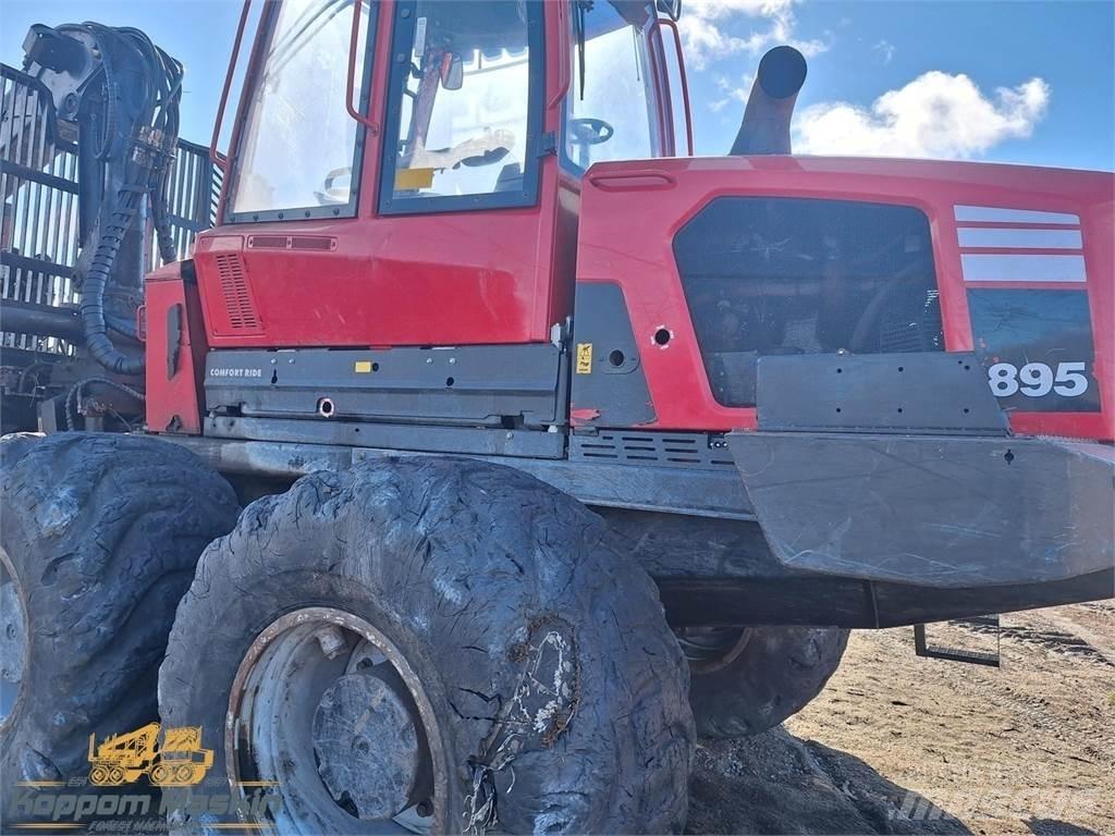 Komatsu 895 Combine forestiere