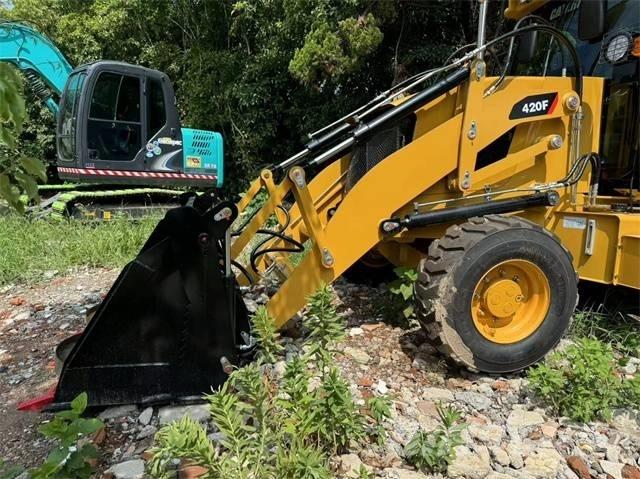 CAT 420 F Buldoexcavatoare