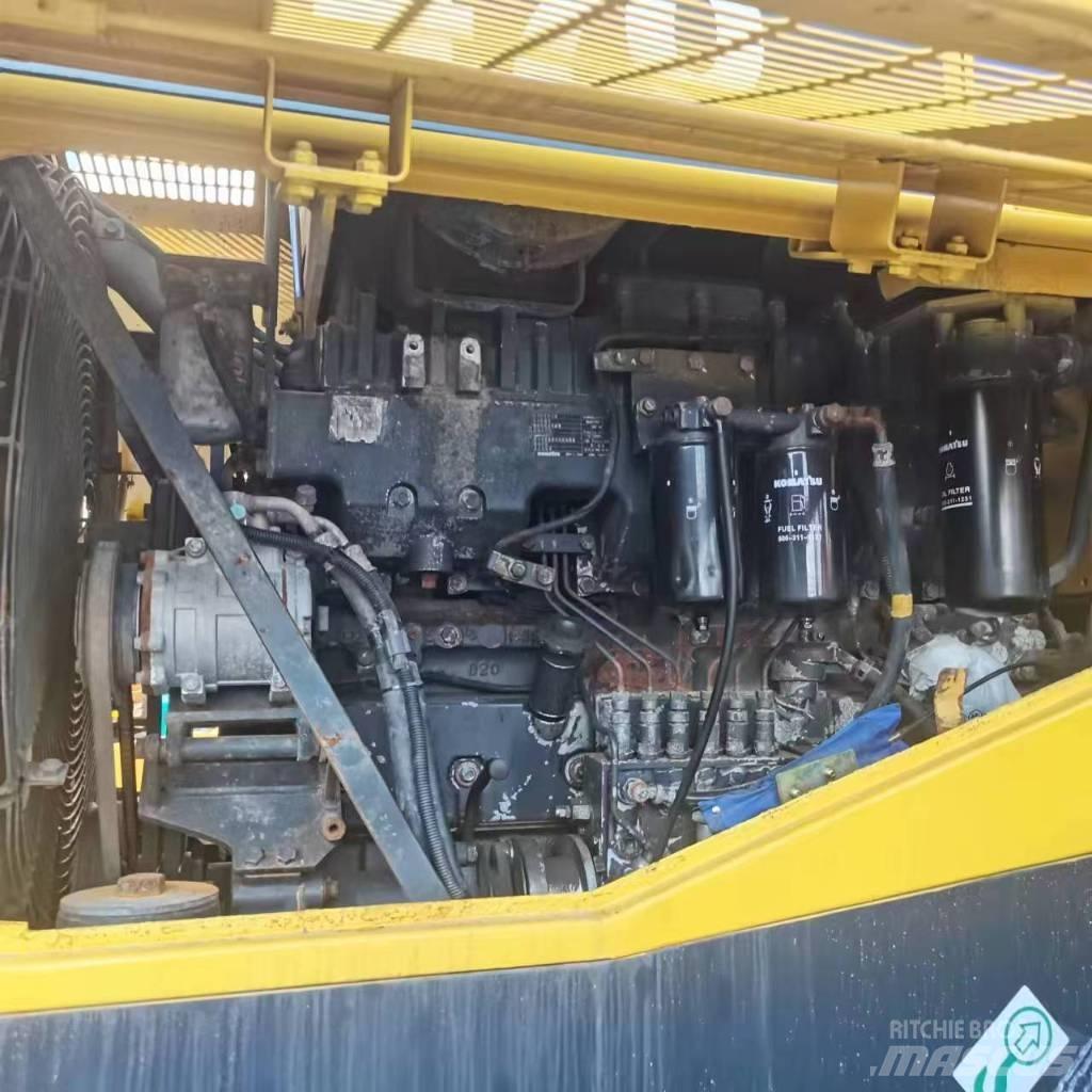 Komatsu WA 320-5 Incarcator pe pneuri