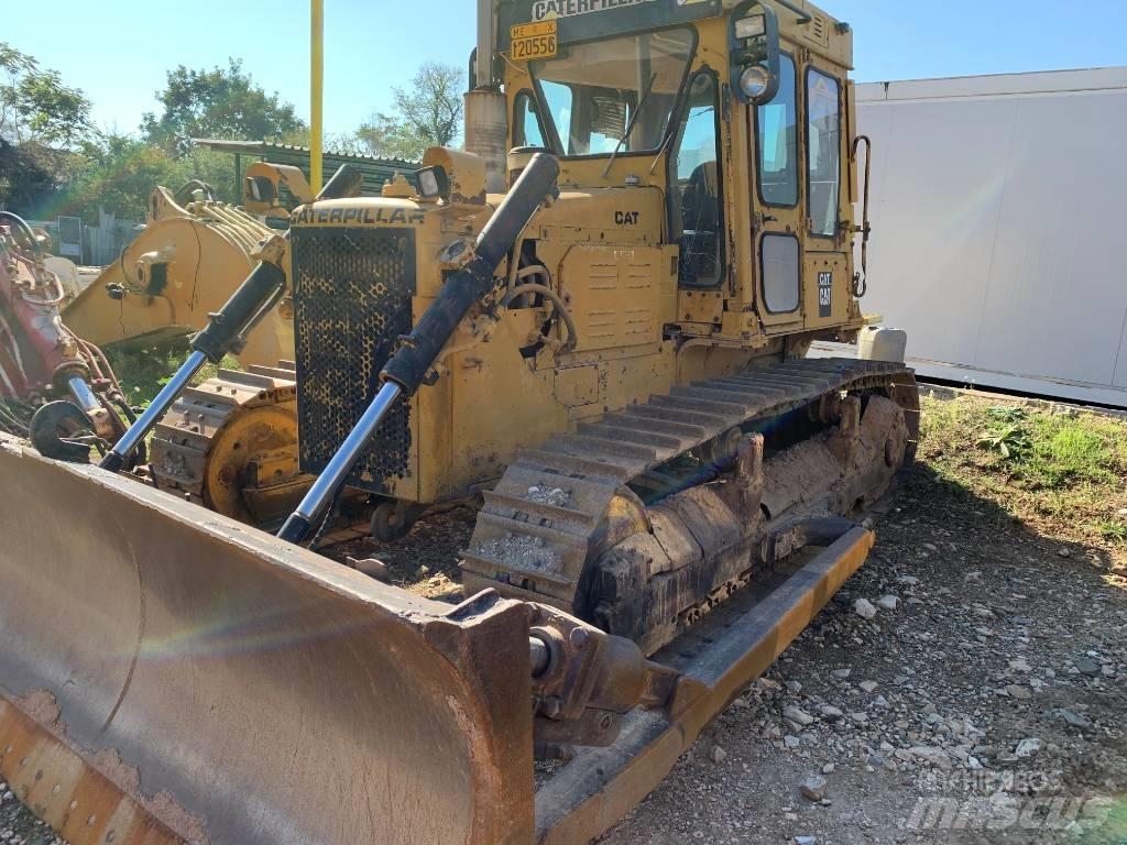 CAT D5B Buldozere pe senile