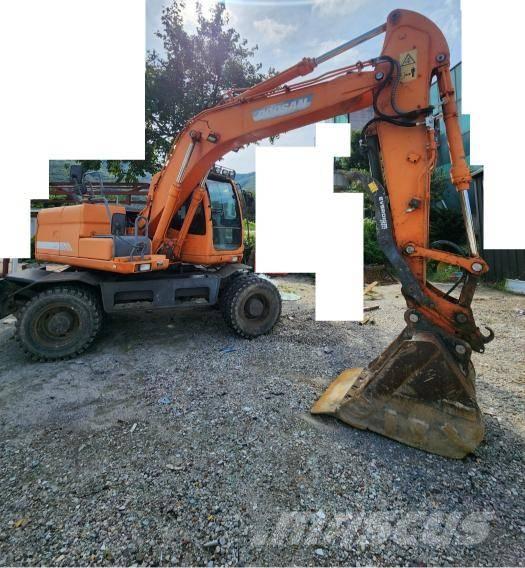 Doosan DX 140 W Excavatoare cu roti