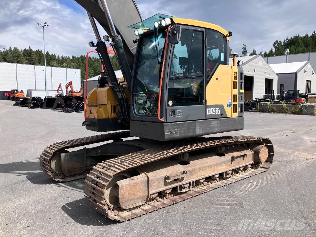 Volvo ECR 235 E Excavatoare pe șenile
