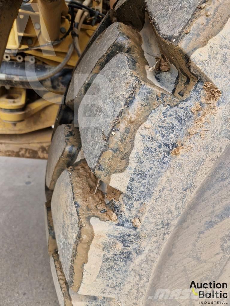 CAT 735C Transportoare articulate