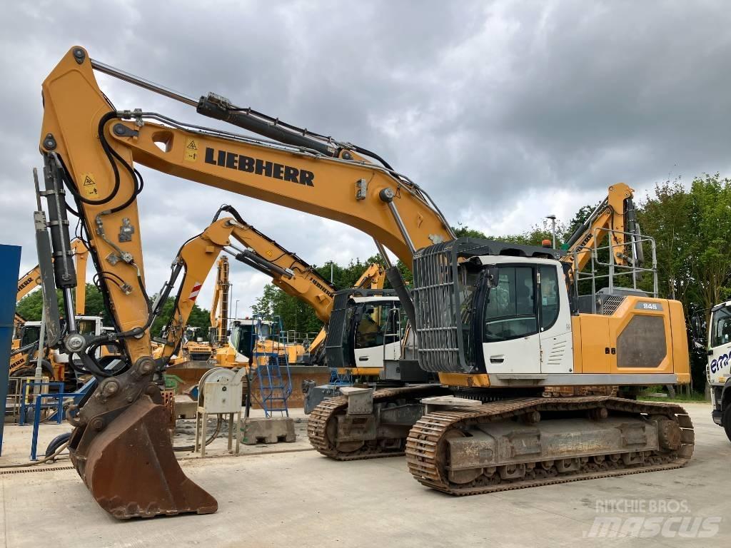 Liebherr R 945 Excavatoare pe șenile
