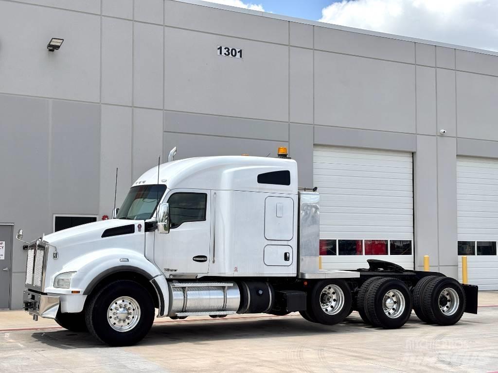 Kenworth T 880 Autotractoare