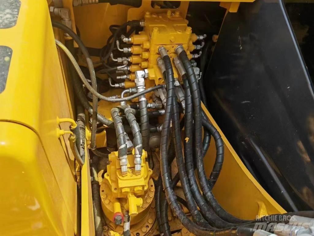 Komatsu PC 130 LC-7 Excavatoare pe șenile
