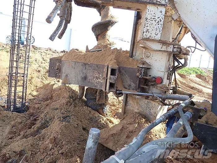 Casagrande CFA26 Echipamente de forare la suprafata