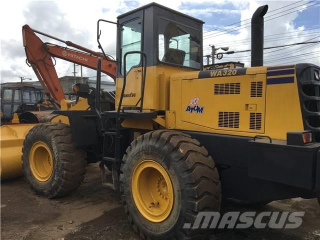 Komatsu WA 380 Incarcator pe pneuri
