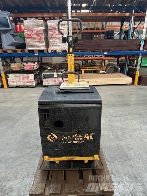 Bomag BPR 70/70 Vibratoare