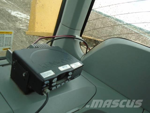 CAT 938M Incarcator pe pneuri