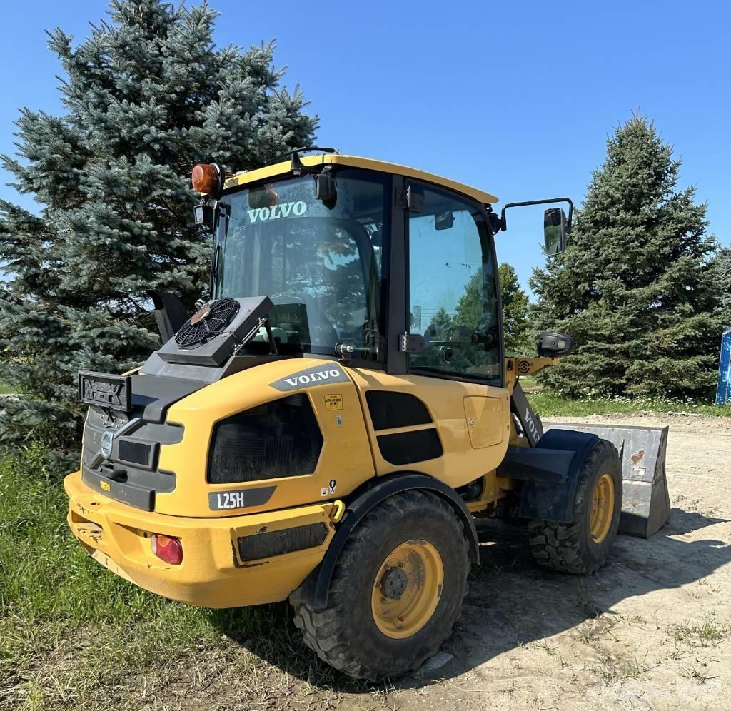 Volvo L 25 H Incarcator pe pneuri