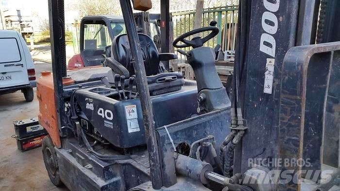 Doosan D40 SC-5 Stivuitor diesel