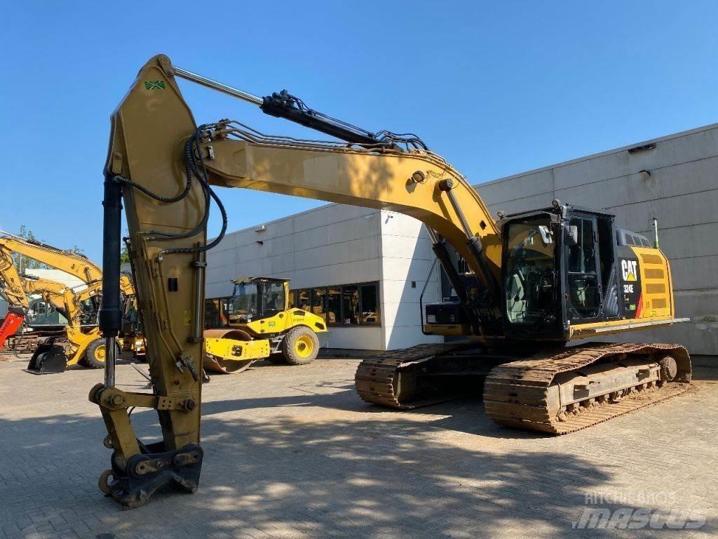 CAT 324E Excavatoare pe șenile

