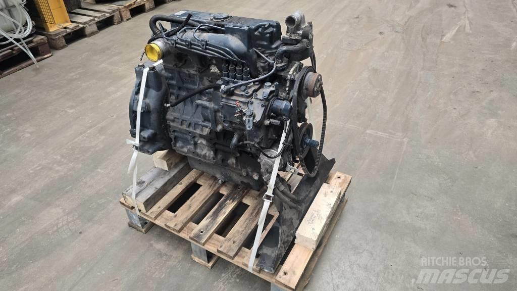 Kubota V2403 Motoare
