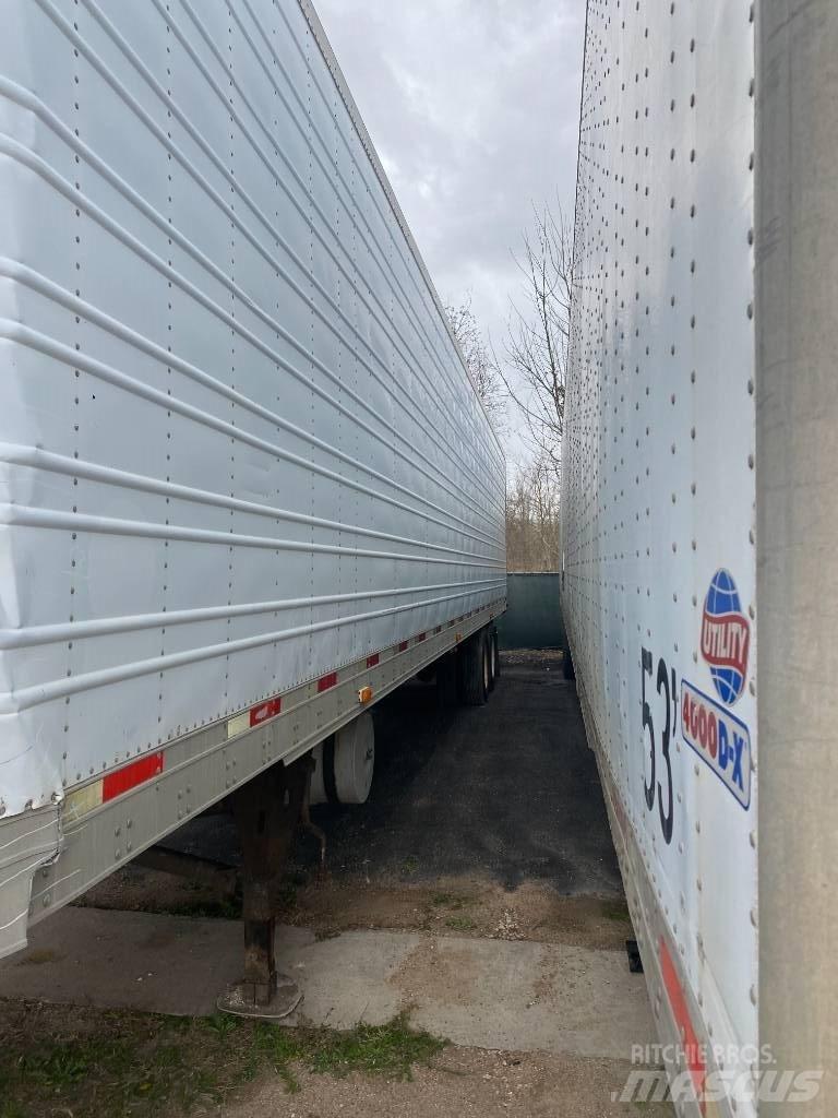 Utility REEFER Semi-remorci cu temperatura controlata