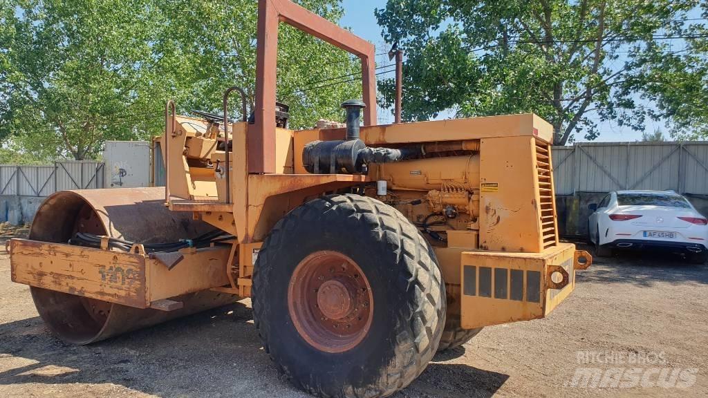 Vibromax 1102 Compactoare monocilindrice