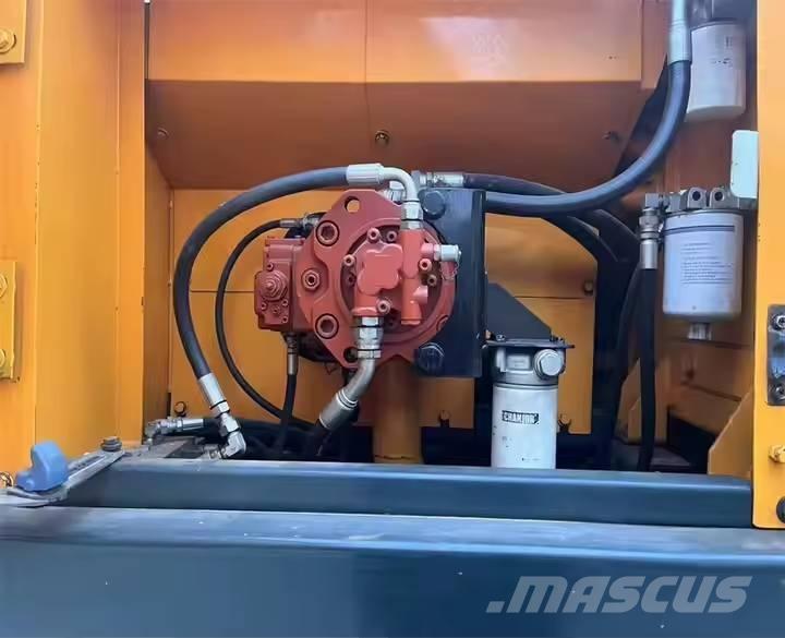 Hyundai R220LC-9S Excavatoare pe șenile
