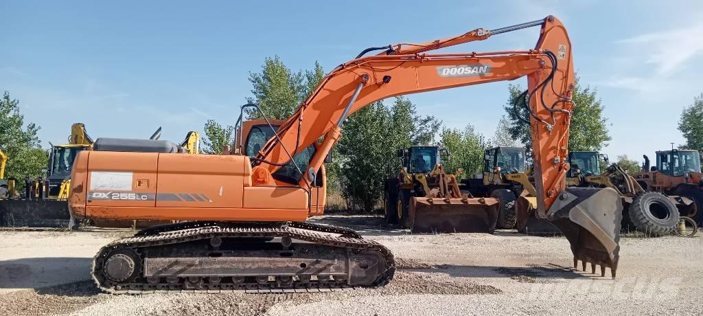 Doosan DX 255 LC Excavatoare pe șenile
