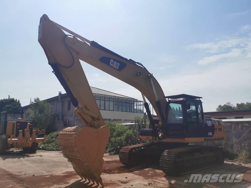 CAT 325DL Excavatoare pe șenile
