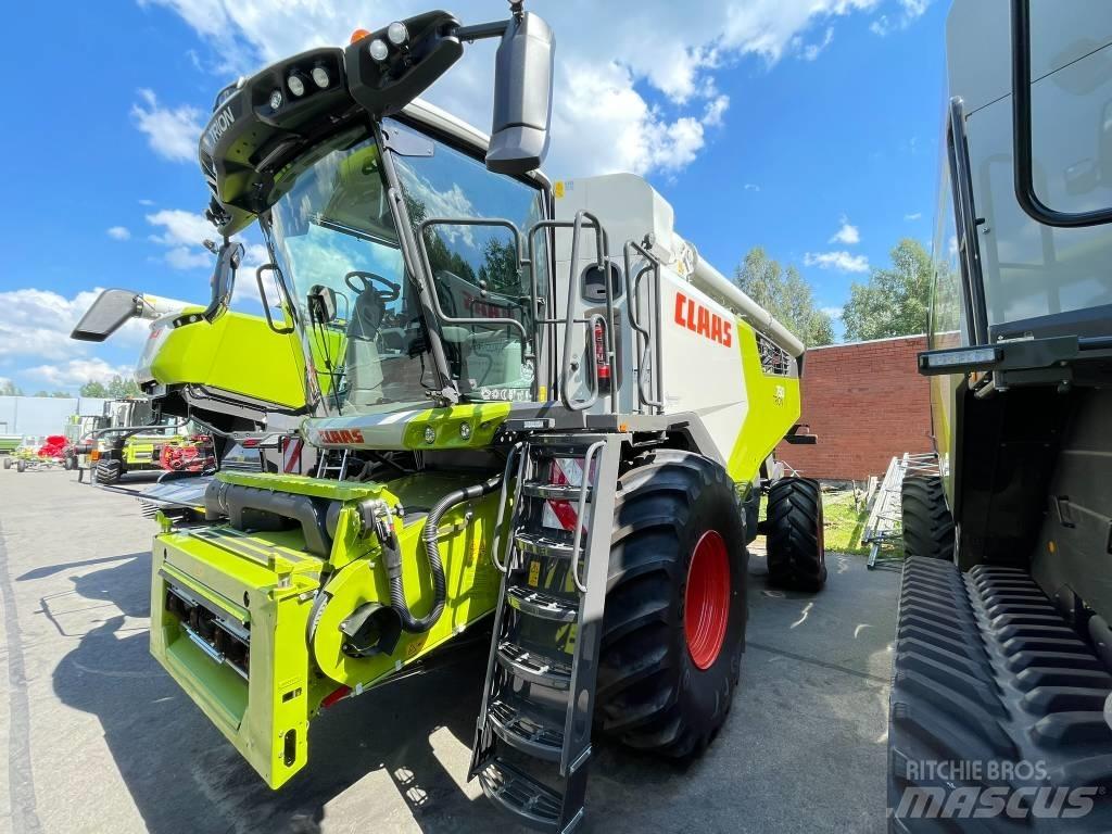 CLAAS TRION 750 Combine de secerat