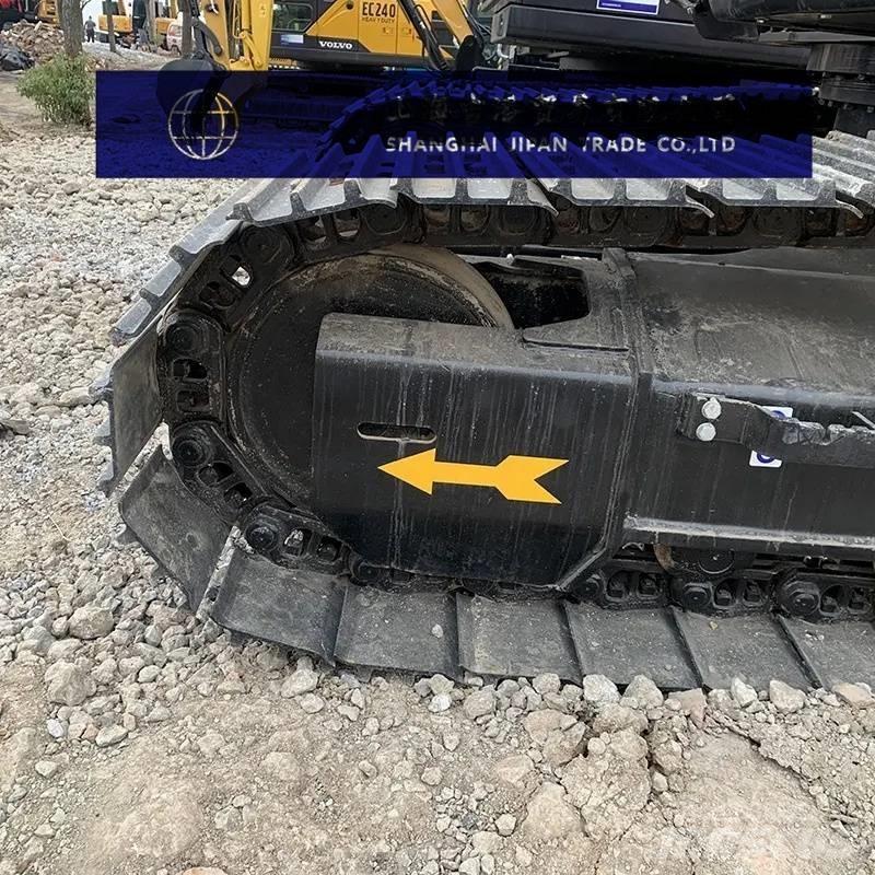 Hitachi ZX 200 Excavatoare pe șenile

