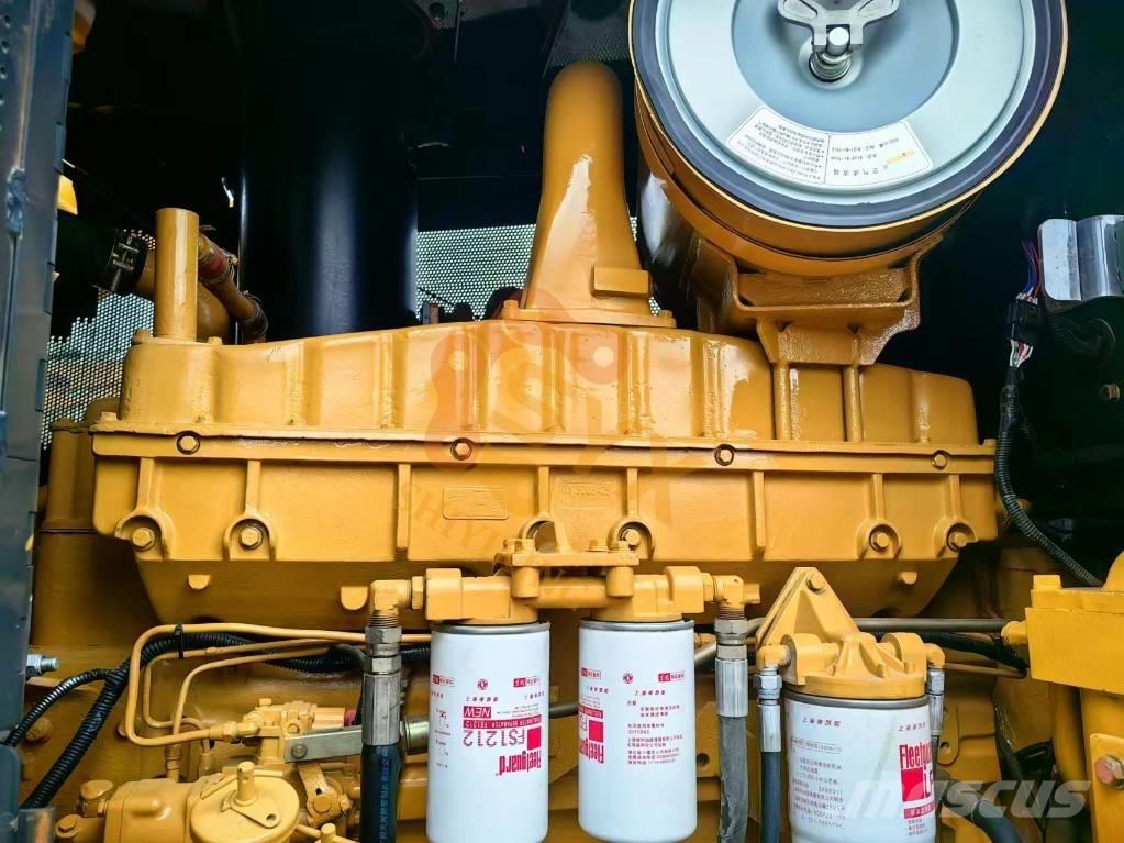 Shantui SD 32 Buldozere pe senile