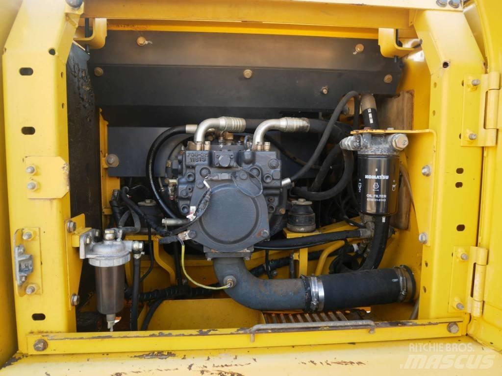 Komatsu PC180NLC-7K Excavatoare pe șenile
