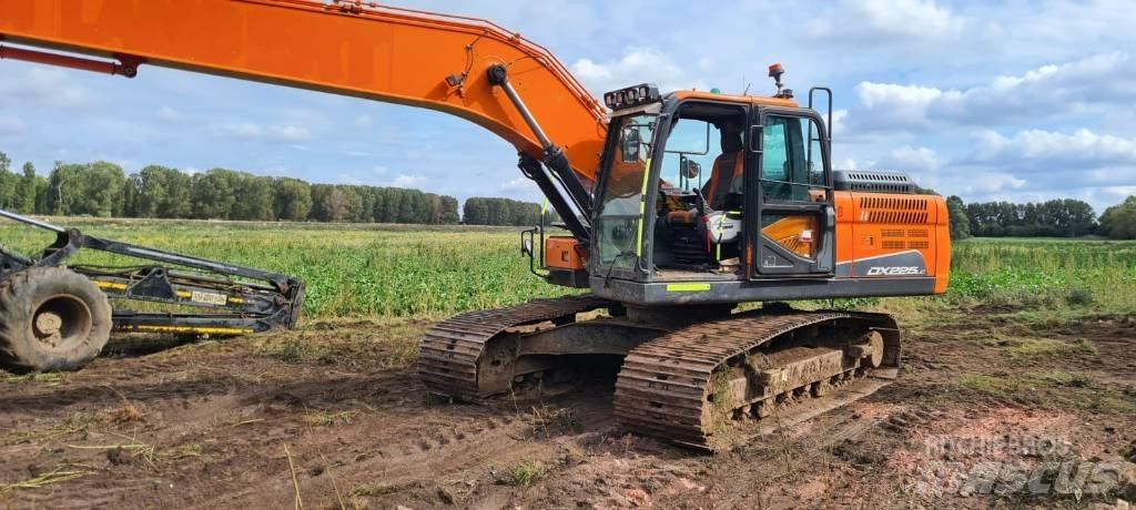 Doosan DX 225 LC-5 Excavatoare pe șenile
