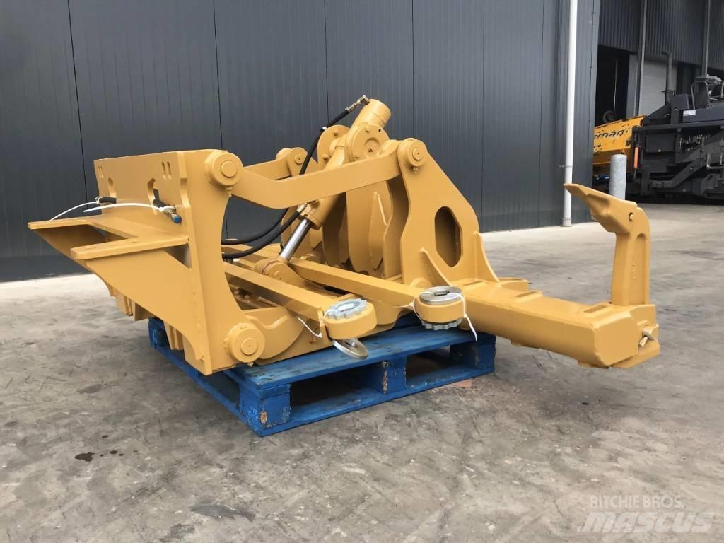 CAT 140M3 Scarificatoare