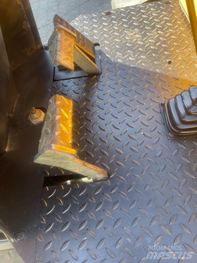 JCB TA 3 S Transportoare articulate