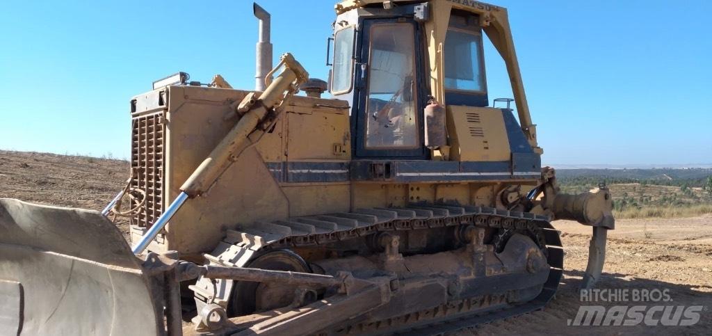Komatsu D 85 E-21 Buldozere pe senile