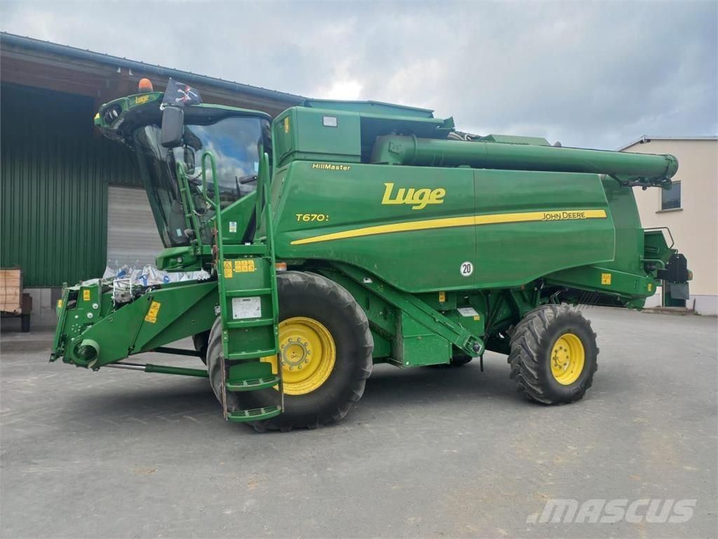 John Deere T670 HM Combine de secerat