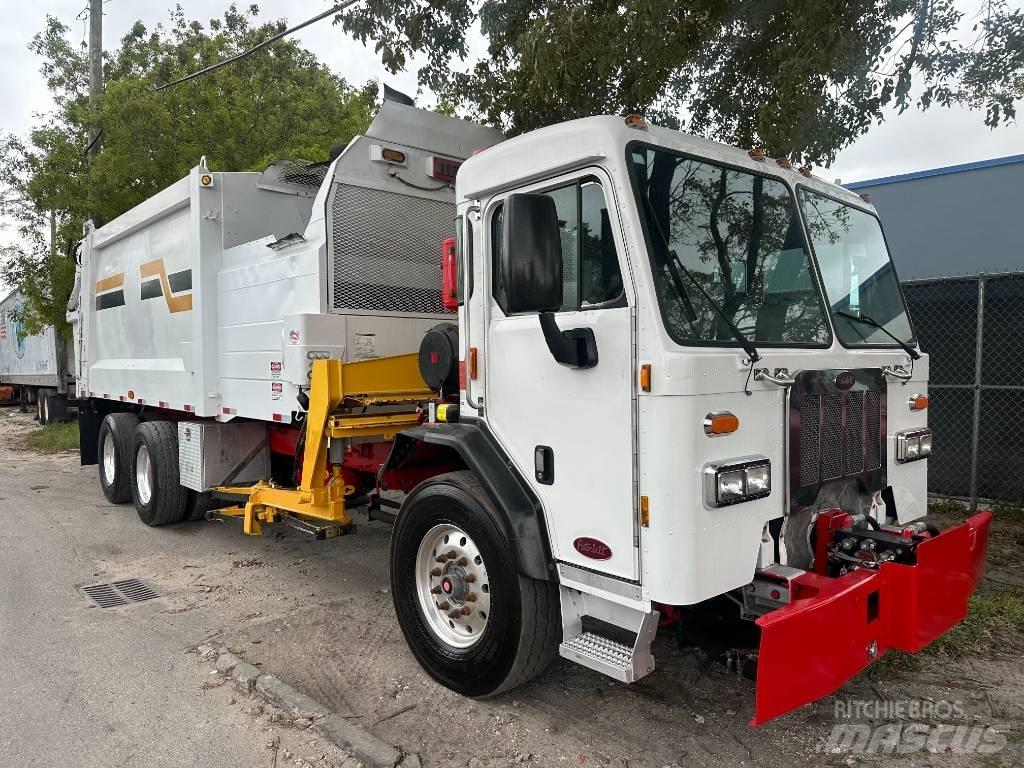 Peterbilt 320 Camion de deseuri
